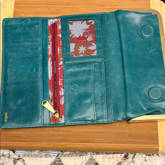 Hobo Wallet - Picture 3 of 6
